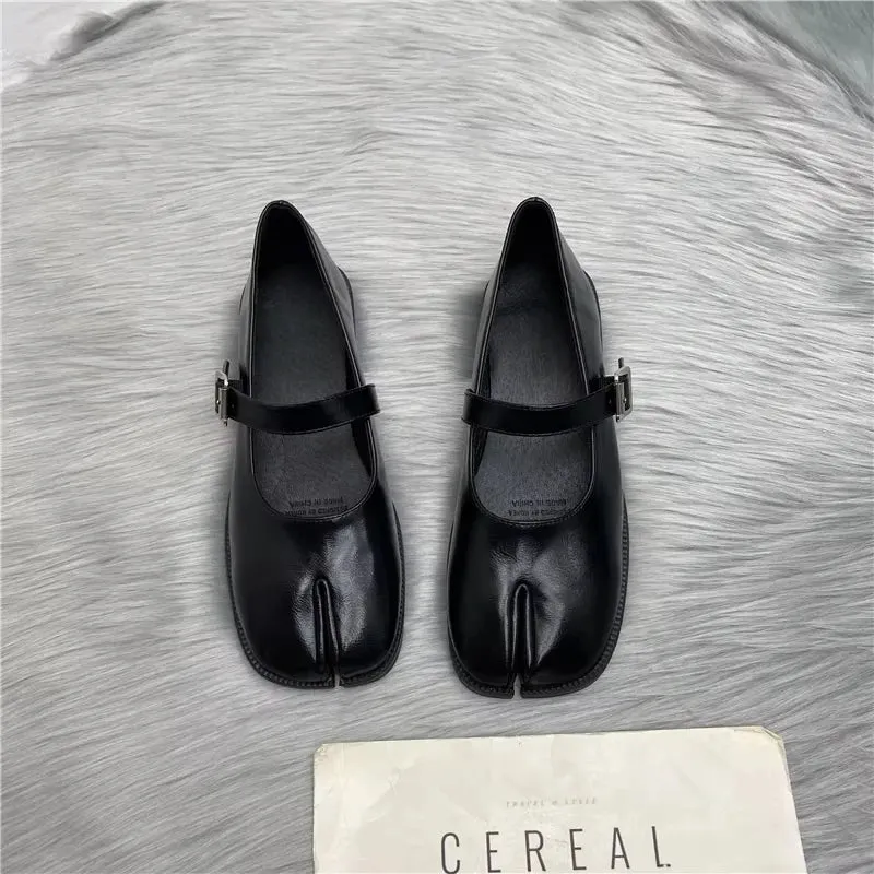 Modern Split Toe Flat Mary Jane Shoes w/ Buckle